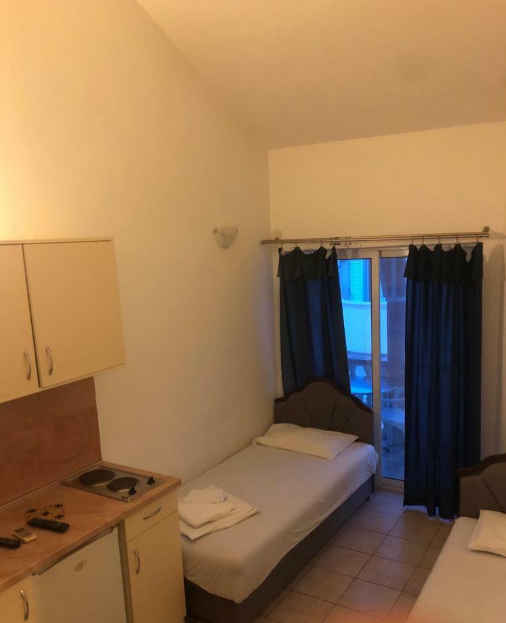 Studio Sara Apartment Budva